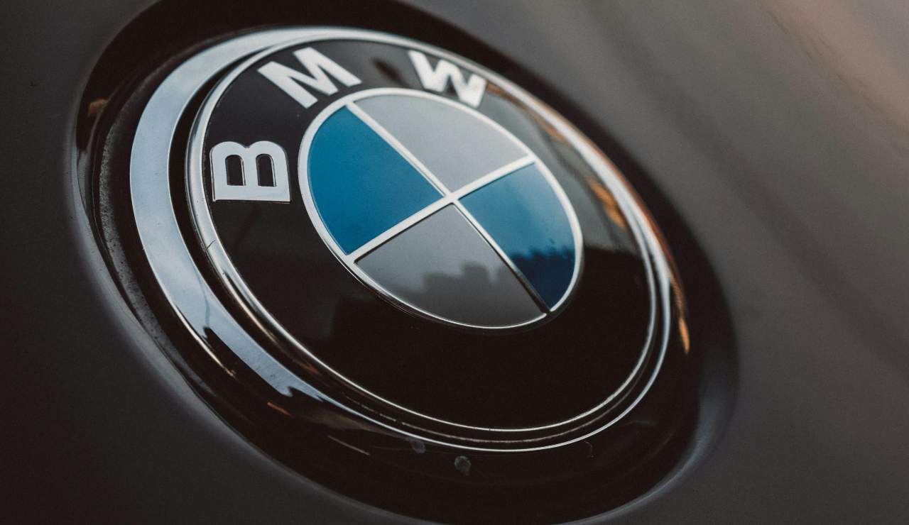 Compra una BMW elettrica e 3 anni dopo fa una scoperta (disarmante) sulla batteria | Arrivata a questa percentuale