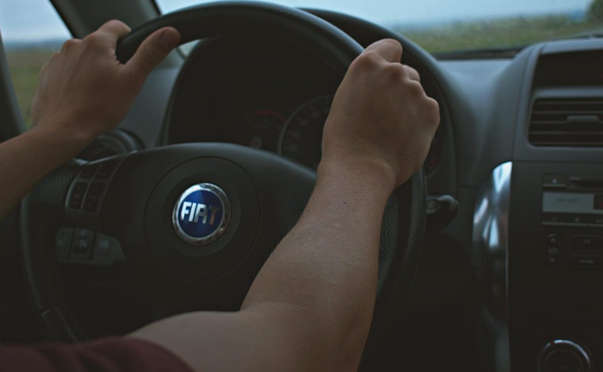 Come capire se la tua auto è “obesa” | Ogni kg in più fa male al serbatoio: il trucco per alleggerirla