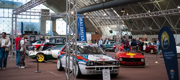 Auto e moto da collezione a Novegro