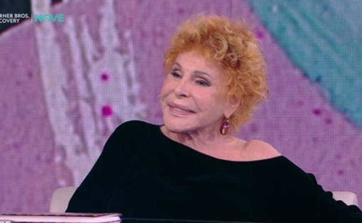 Quella volta che Ornella Vanoni prese in giro l’automobilismo mondiale | “Auto inventate perché i cavalli facevano cacca per strada”