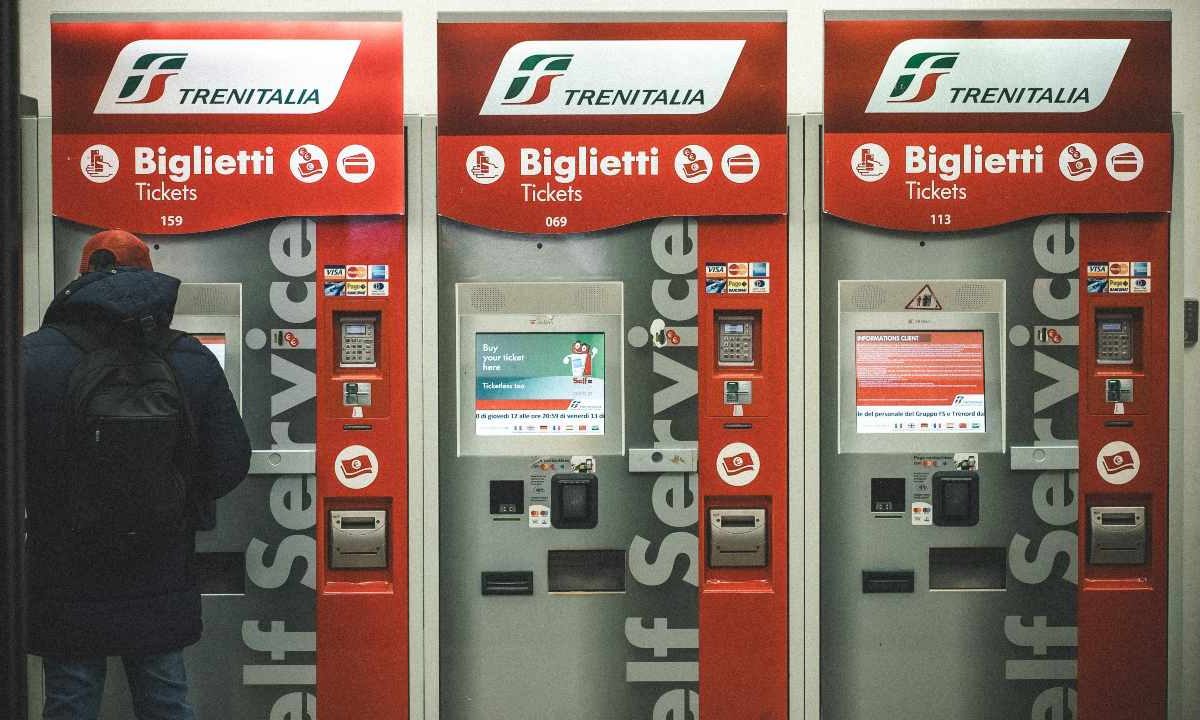 Treni per il sud, c’è ancora un’ultimissima possibilità per trovare i biglietti scontati | Vacanze di Natale a basso prezzo per tutti