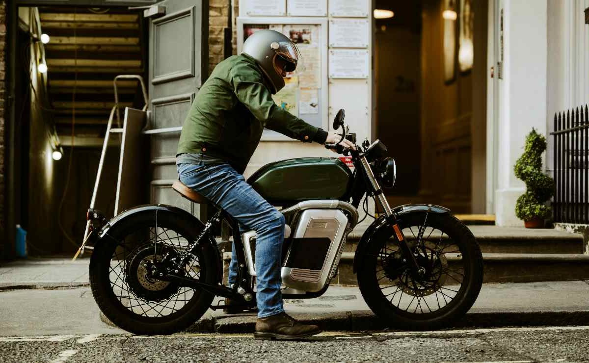 Bonus Moto 2026 erogato solo ai privati: colpaccio per le famiglie “normali” | Tagliate fuori tutte le aziende