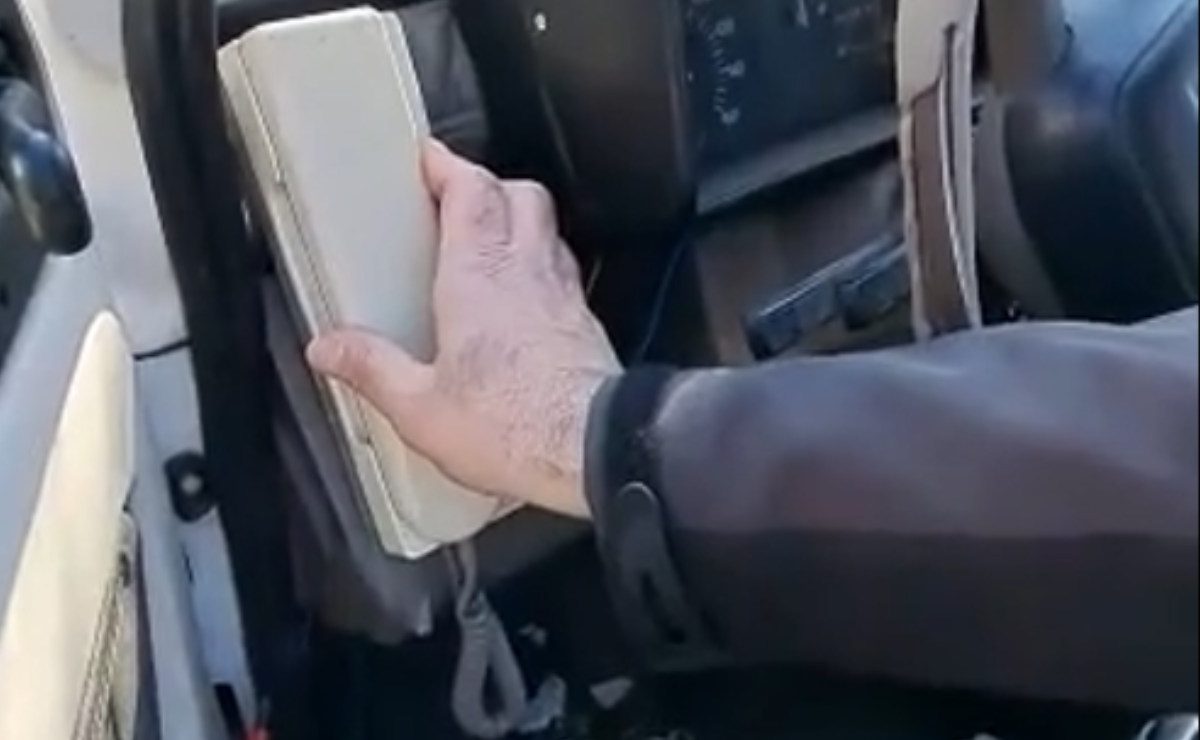 La Panda del 1990 ha un citofono nascosto dalla funzione fondamentale | Genialata di questi meccanici brasiliani