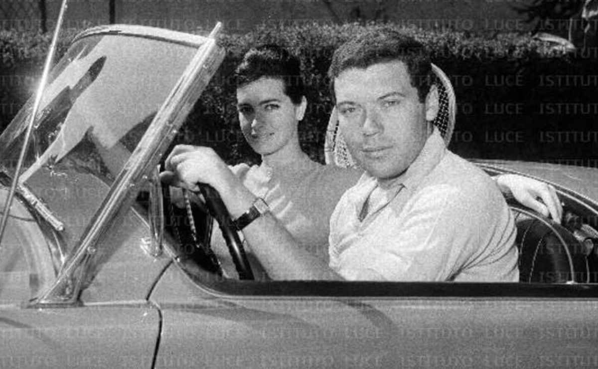 Qui dentro Nicola Pietrangeli ha fatto il bello e il cattivo tempo | Fiat Osca Spider: nel 1960 costava quanto una casa