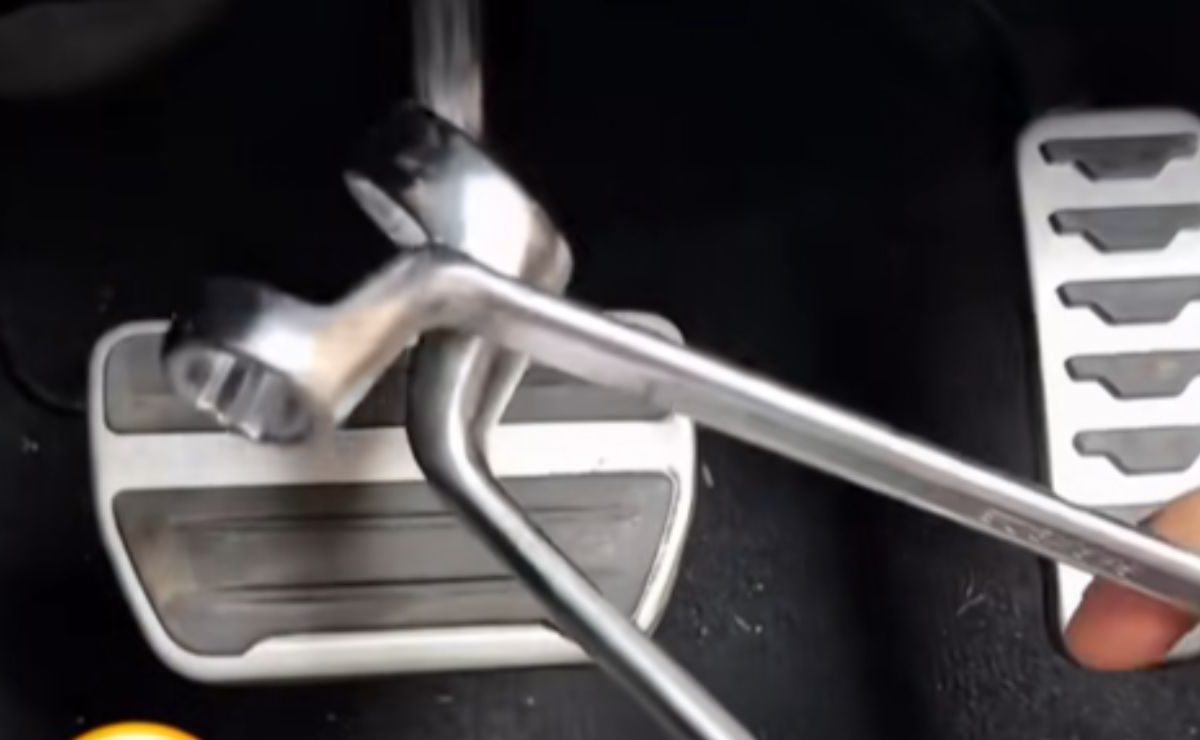 Questo meccanico ha sconfitto i ladri di Cerignola: così non ti rubano neanche una caramella dall’abitacolo | Bastano due semplici chiavi